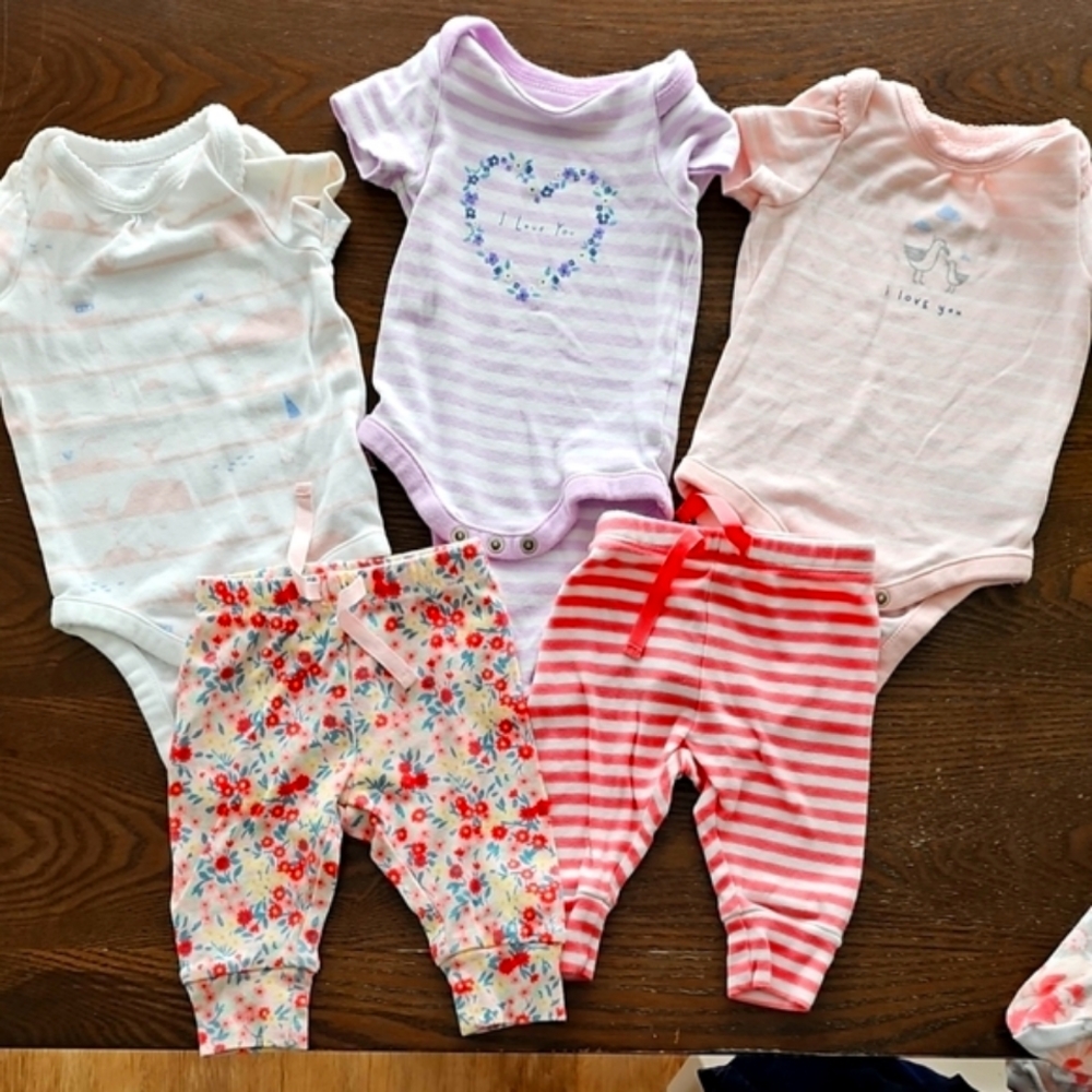 GAP Adorable Baby Onesies and Pants Set, Pinks And Purples, Size 0-3 Months